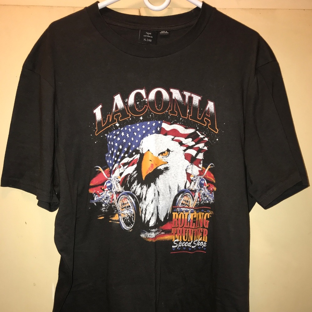 Rolling thunder speed shop laconia Tshirt XL.  
Fits like a large 
used / vg